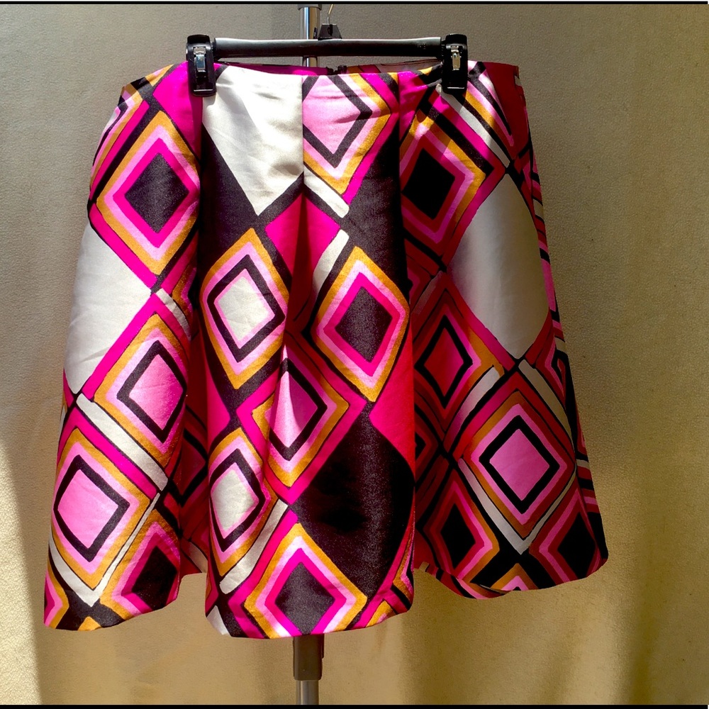 Pocketed hot pink skirt